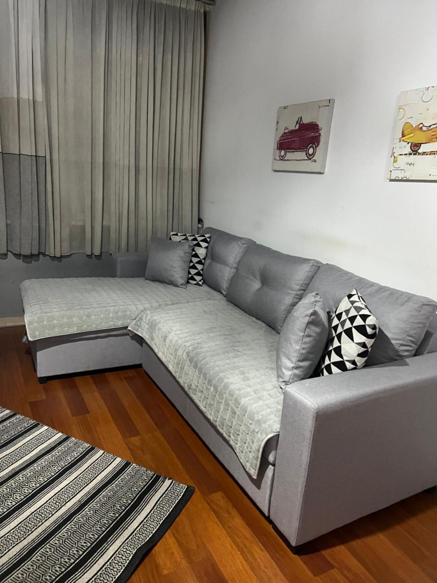 Ergi'S Host Apartment Тирана Екстер'єр фото